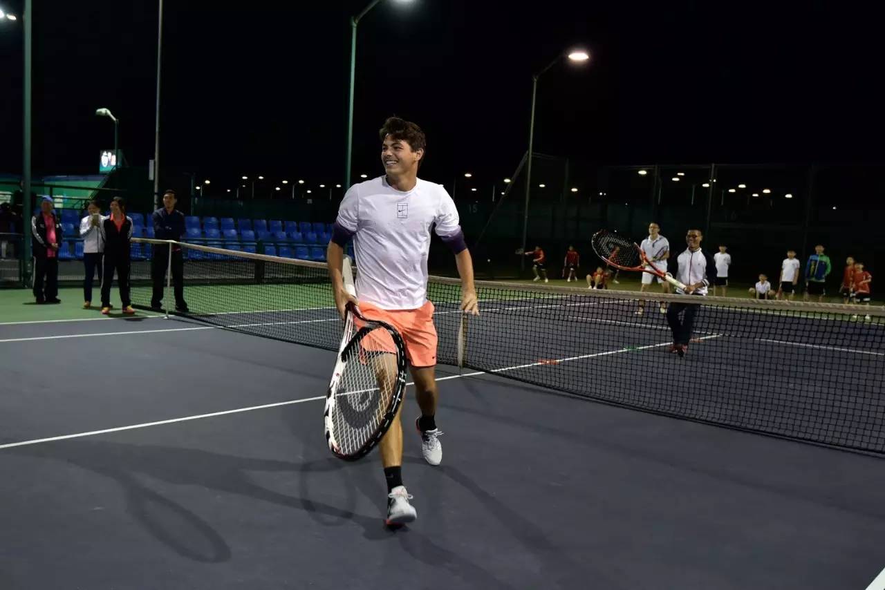 他们合力砍 他们合力砍