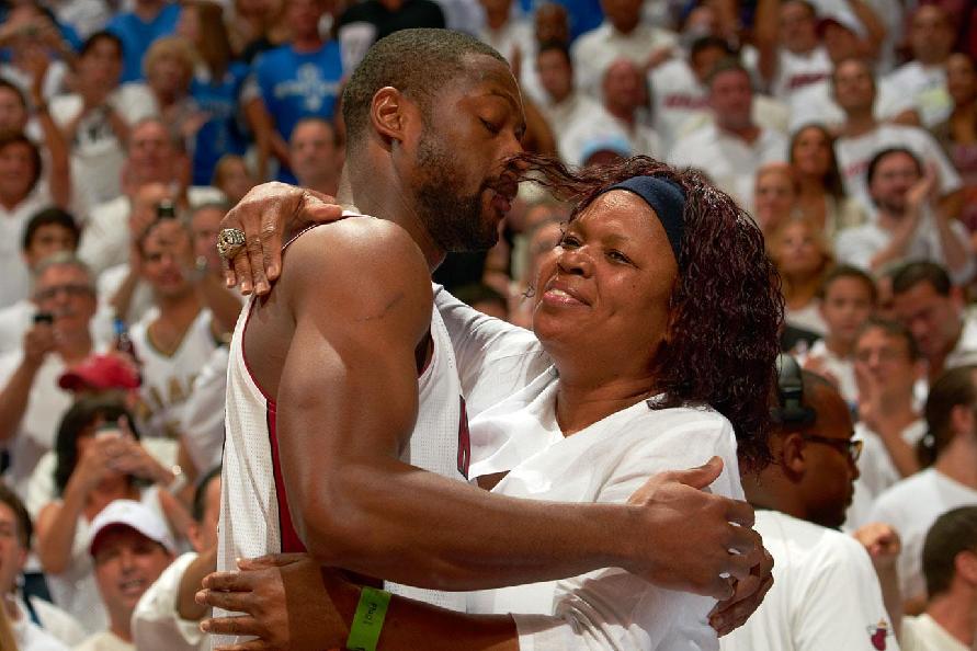 心后卫主导 心后卫主导